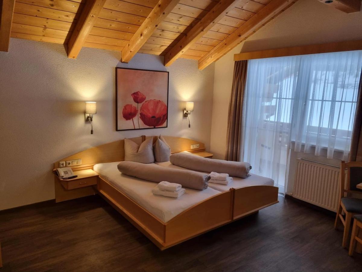 Hotel Garni Corinna 3*